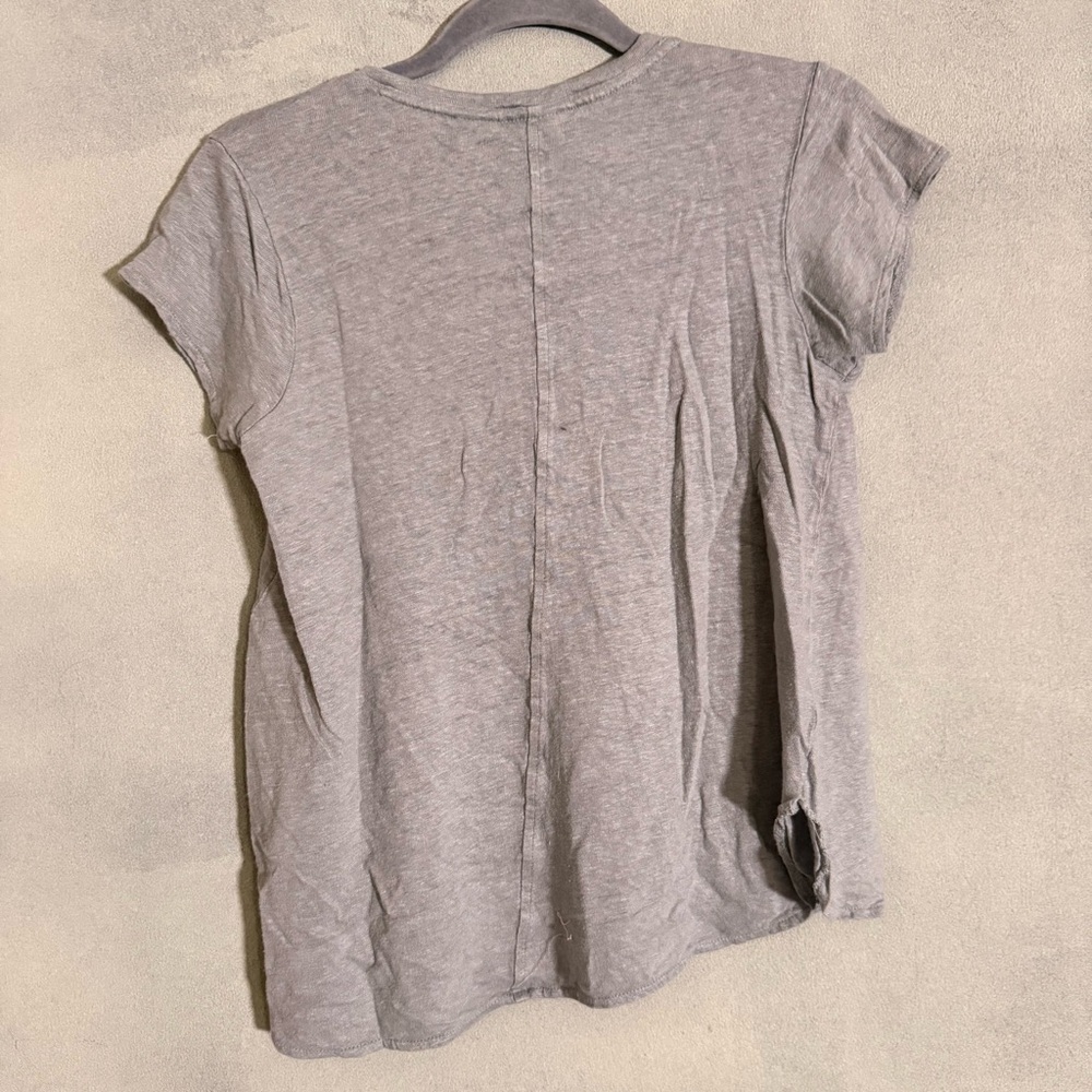 Tahari Light Sage V-Neck Short Sleeve 100% Linen Tee Classic Old Money - Picture 3 of 5
